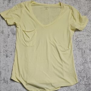 Z Supply Women's Soft Yellow V-Neck Tee